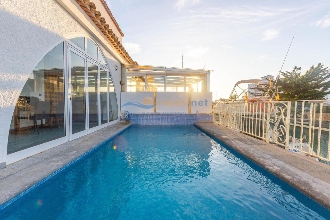 Rnet - Villa Piscina Port Primer Empuriabrava Eksteriør billede